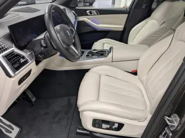 BMW X5 M60i xDrive M Sport Pro Pano SkyLounge PA Pro
