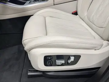 BMW X5 M60i xDrive M Sport Pro Pano SkyLounge PA Pro