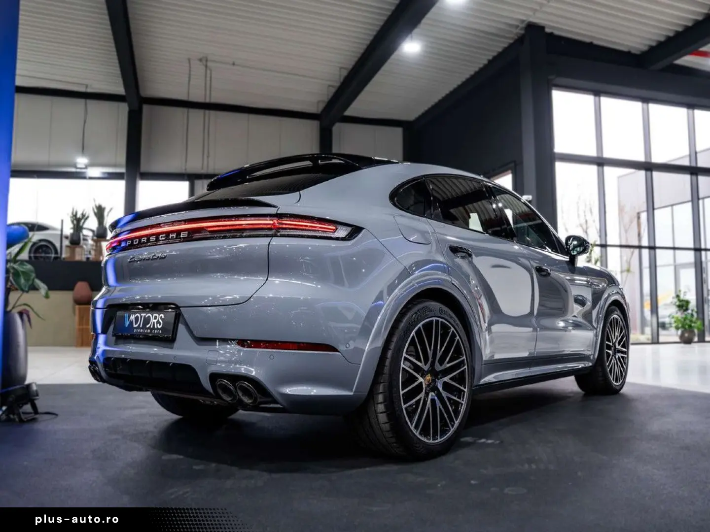 PORSCHE Cayenne 4.0 V8 Turbo - E-Hybrid - Coupé - Arctic