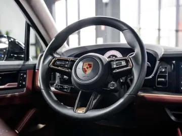 PORSCHE Cayenne 4.0 V8 Turbo - E-Hybrid - Coupé - Arctic