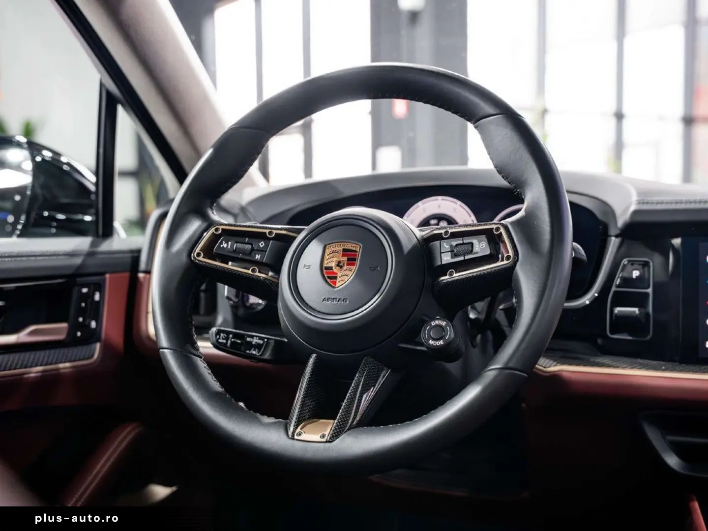 PORSCHE Cayenne 4.0 V8 Turbo - E-Hybrid - Coupé - Arctic