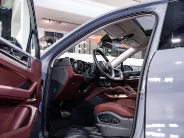 PORSCHE Cayenne 4.0 V8 Turbo - E-Hybrid - Coupé - Arctic