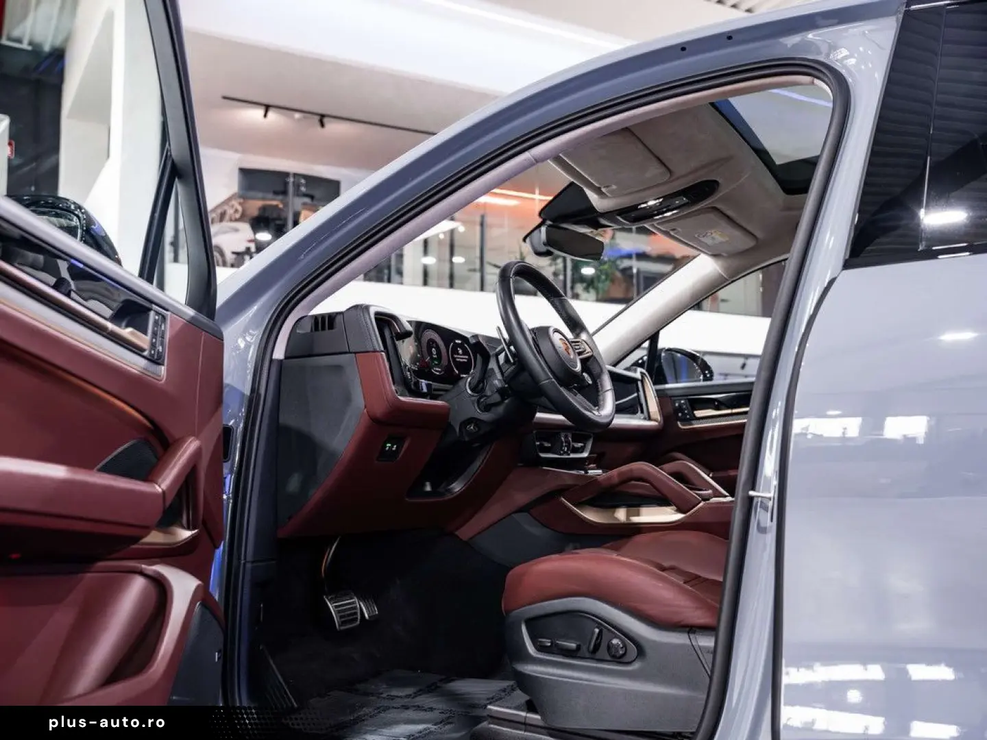 PORSCHE Cayenne 4.0 V8 Turbo - E-Hybrid - Coupé - Arctic