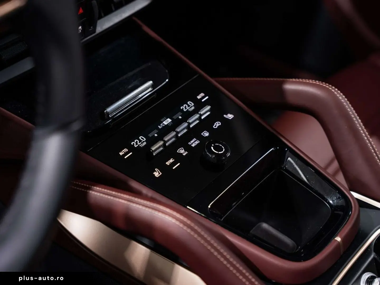 PORSCHE Cayenne 4.0 V8 Turbo - E-Hybrid - Coupé - Arctic