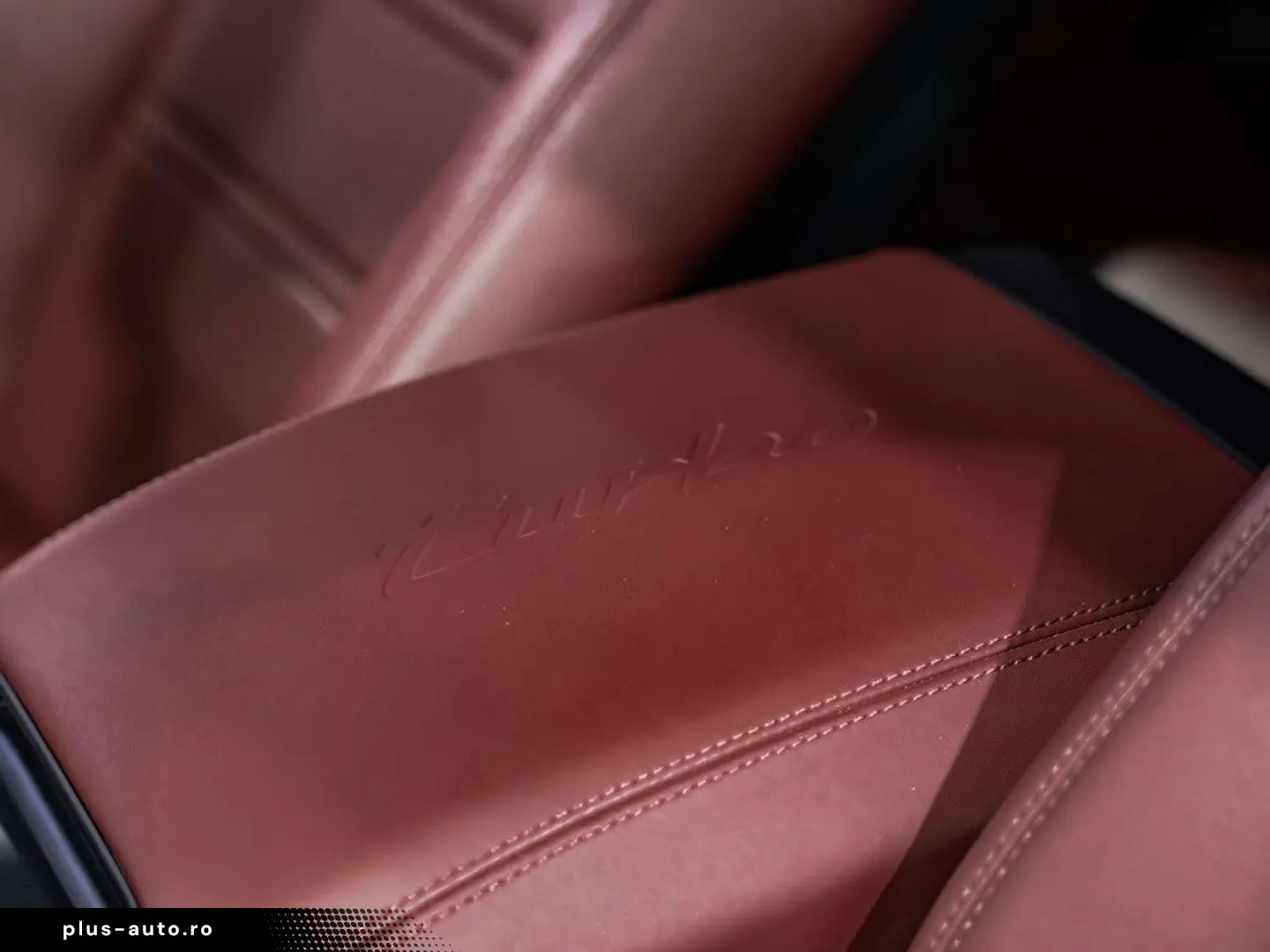 PORSCHE Cayenne 4.0 V8 Turbo - E-Hybrid - Coupé - Arctic