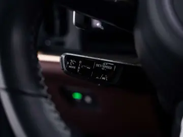 PORSCHE Cayenne 4.0 V8 Turbo - E-Hybrid - Coupé - Arctic