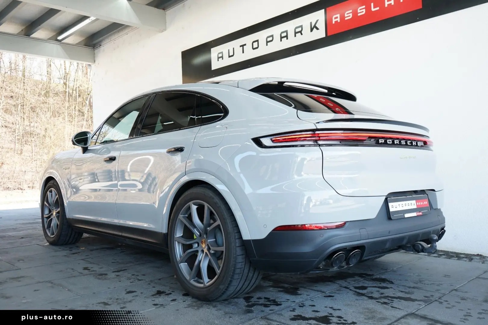 PORSCHE Cayenne Coupe E-Hybrid Kreide P-Display HUD AHK