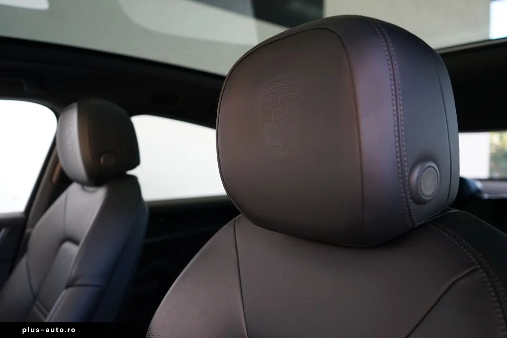 PORSCHE Cayenne Coupe E-Hybrid Kreide P-Display HUD AHK