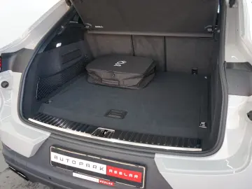 PORSCHE Cayenne Coupe E-Hybrid Kreide P-Display HUD AHK