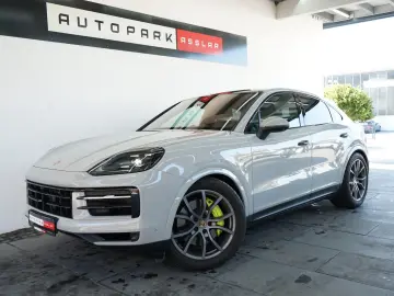 PORSCHE Cayenne Coupe E-Hybrid Kreide P-Display HUD AHK