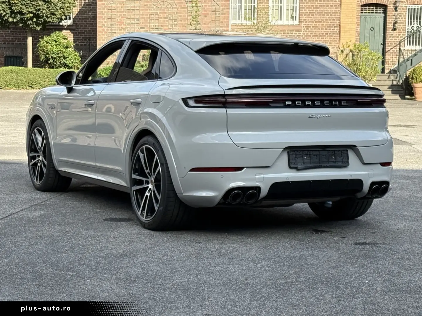 PORSCHE Cayenne E-Hybrid Coupe SPORTDESIGN INNODRIVE 22