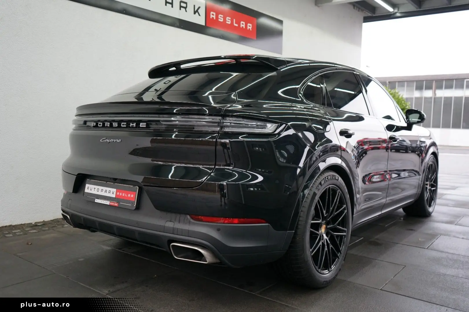 PORSCHE Cayenne Coupe E-Hybrid P-Display Burmester MEGA!