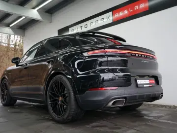 PORSCHE Cayenne Coupe E-Hybrid P-Display Burmester MEGA!