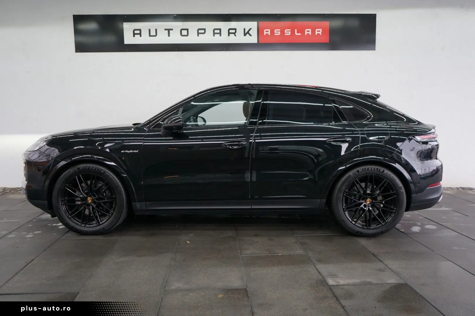 PORSCHE Cayenne Coupe E-Hybrid P-Display Burmester MEGA!