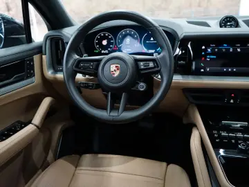 PORSCHE Cayenne Coupe E-Hybrid P-Display Burmester MEGA!