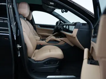 PORSCHE Cayenne Coupe E-Hybrid P-Display Burmester MEGA!