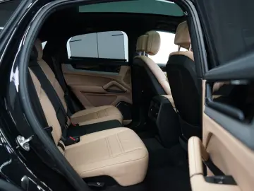 PORSCHE Cayenne Coupe E-Hybrid P-Display Burmester MEGA!