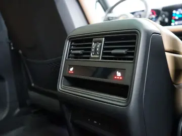 PORSCHE Cayenne Coupe E-Hybrid P-Display Burmester MEGA!