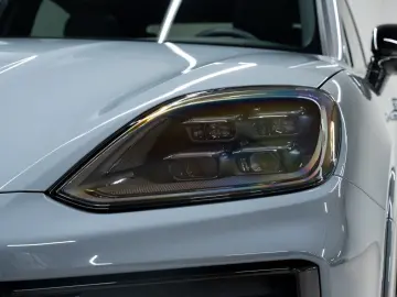 PORSCHE Cayenne E-Hybrid Coupé