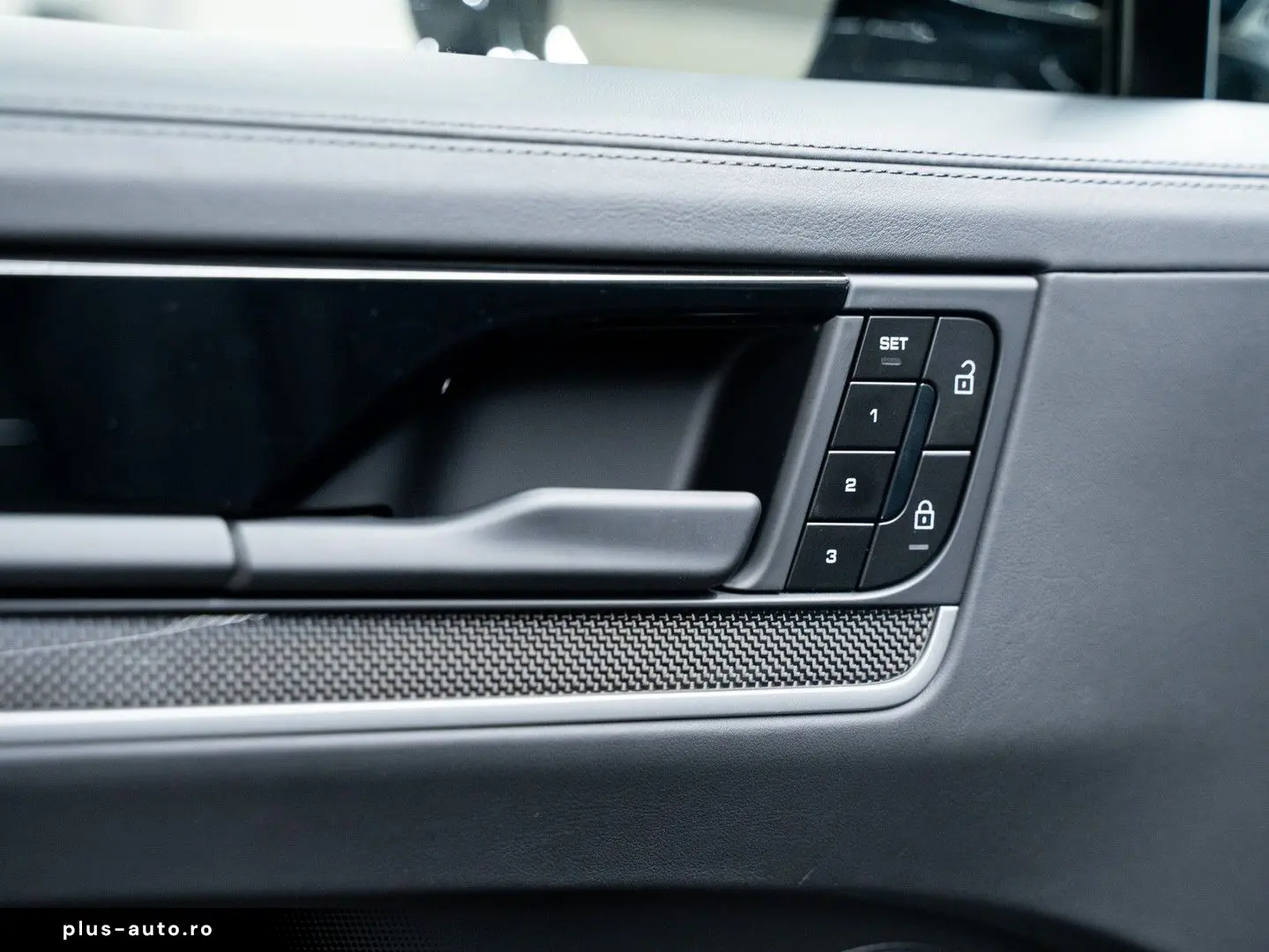 PORSCHE Cayenne E-Hybrid Coupé