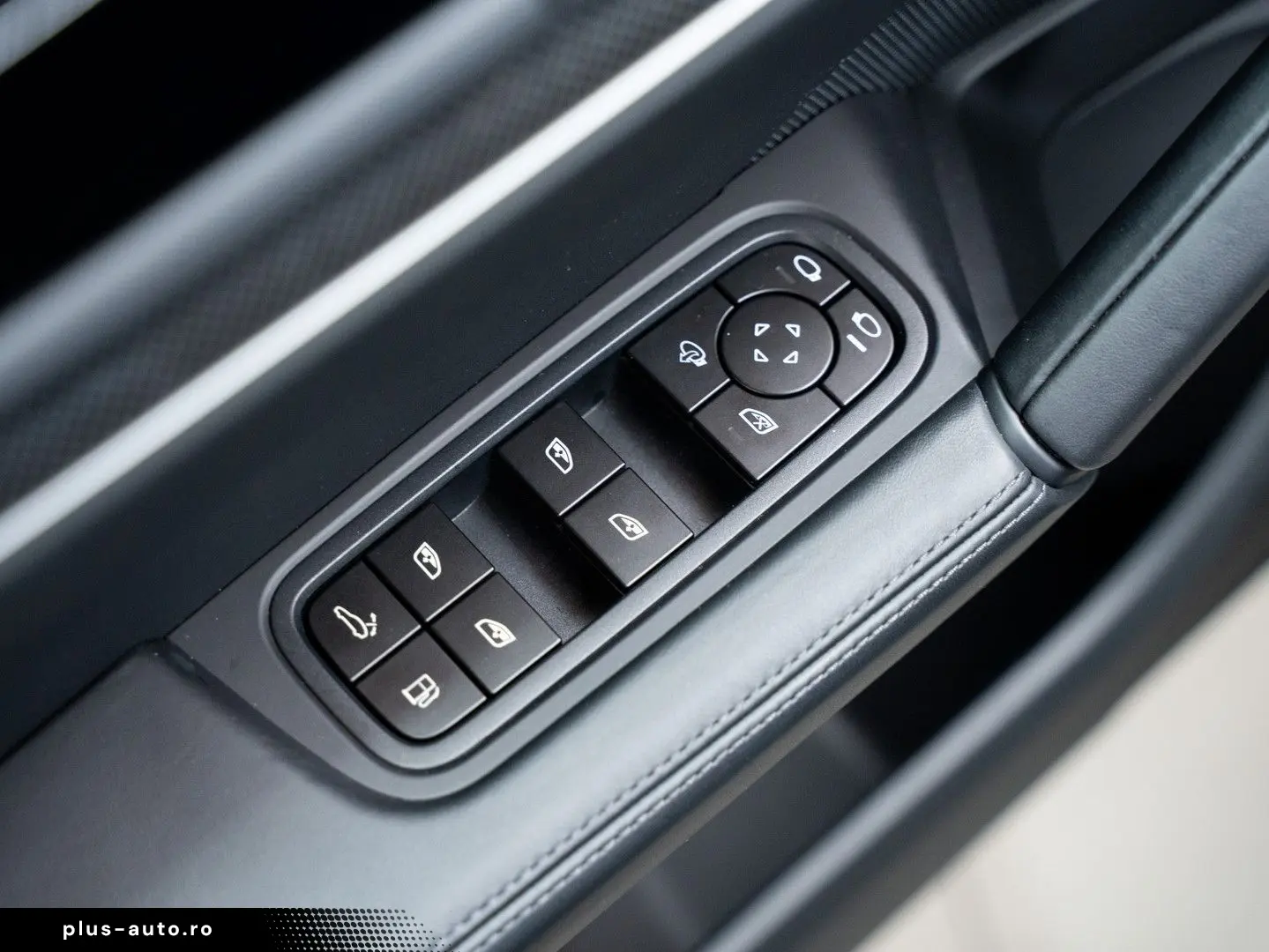 PORSCHE Cayenne E-Hybrid Coupé