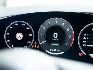 PORSCHE Cayenne E-Hybrid Coupé