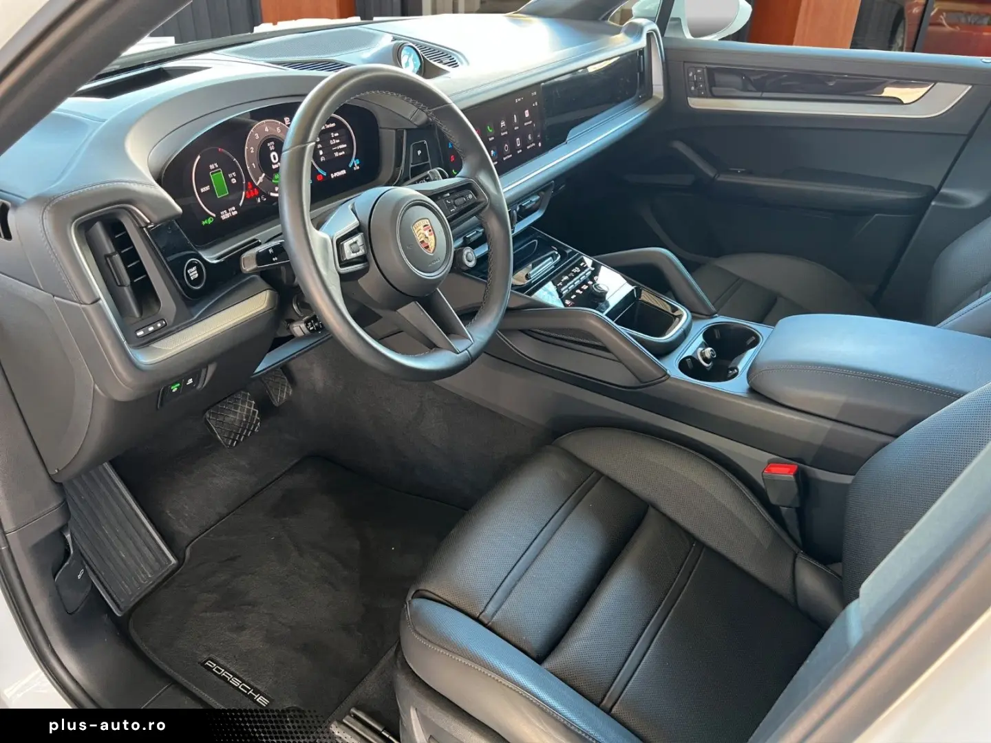 PORSCHE Cayenne Coupe E-Hyb Massage · Matrix · MY 2025