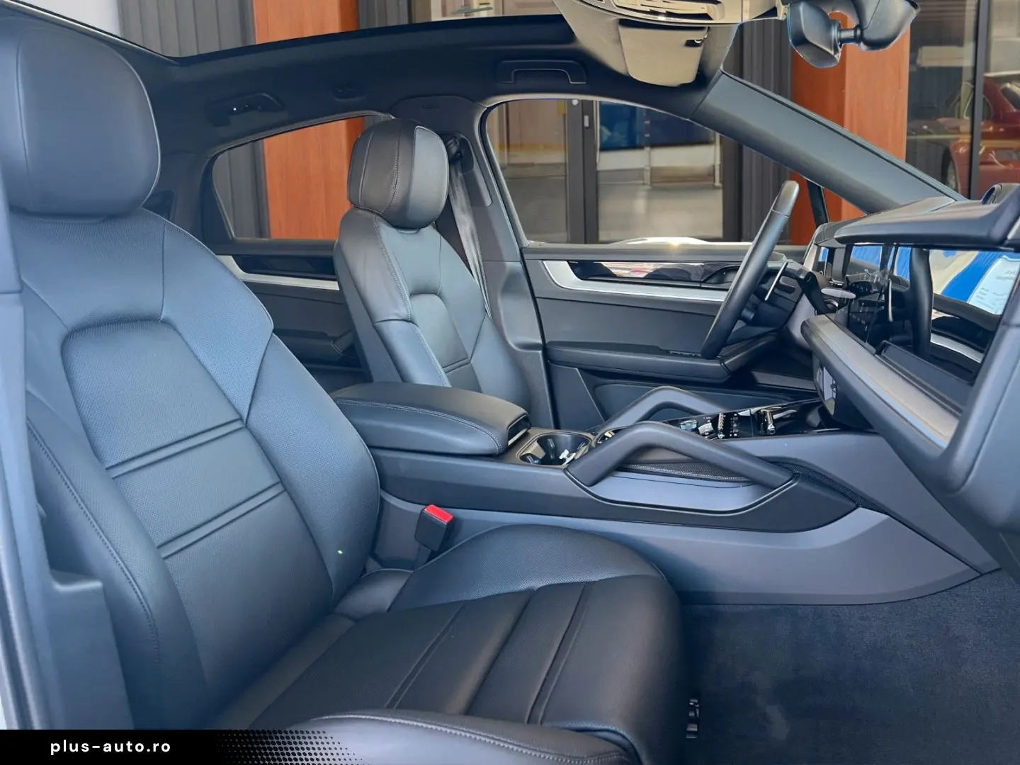 PORSCHE Cayenne Coupe E-Hyb Massage · Matrix · MY 2025