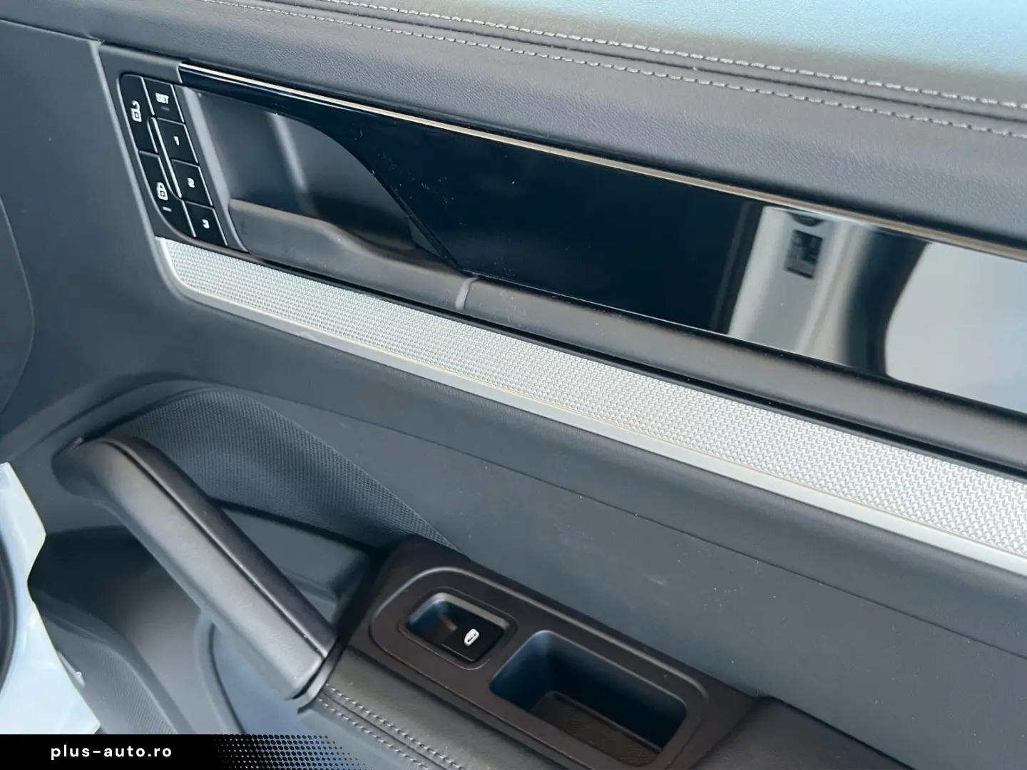 PORSCHE Cayenne Coupe E-Hyb Massage · Matrix · MY 2025