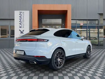 PORSCHE Cayenne Coupe E-Hyb Massage · Matrix · MY 2025