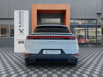 PORSCHE Cayenne Coupe E-Hyb Massage · Matrix · MY 2025