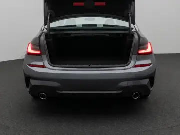 BMW 330e xD M Sport Laser Glasdach PDC HUD DAB HiFi