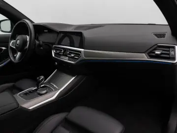 BMW 330e xD M Sport Laser Glasdach PDC HUD DAB HiFi