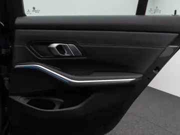 BMW 330e xD M Sport Laser Glasdach PDC HUD DAB HiFi