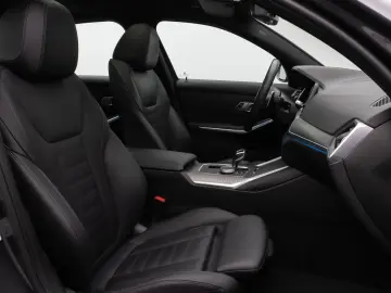 BMW 330e xD M Sport Laser Glasdach PDC HUD DAB HiFi