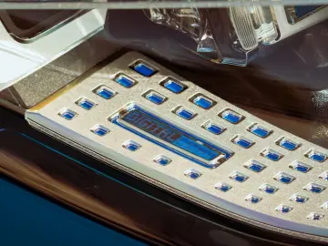 MERCEDES-BENZ S63 AMG e 4Matic  L VOLL!!! MANUFAKTUR!