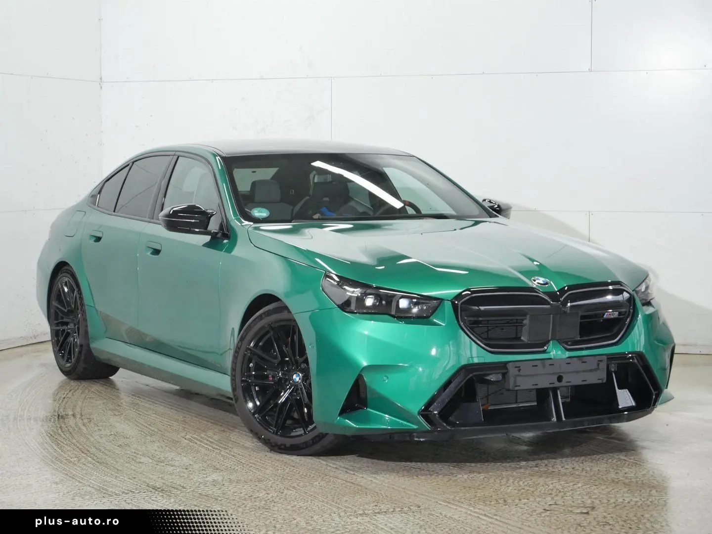 BMW M5 Limousine  Sitzbelüftung  Glasdach  Bowers&Wi