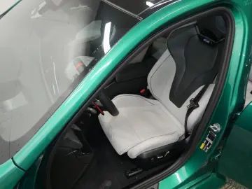 BMW M5 Limousine  Sitzbelüftung  Glasdach  Bowers&Wi