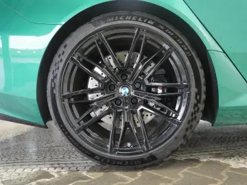 BMW M5 Limousine  Sitzbelüftung  Glasdach  Bowers&Wi