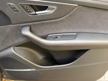 AUDI RSQ8 4.0 TFSI quattro