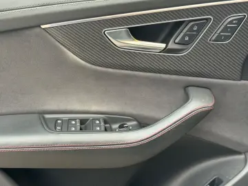 AUDI RSQ8 4.0 TFSI quattro