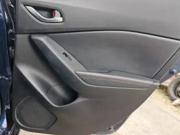 Mazda 3 – 2.2 Diesel – 2015 – Manual – Euro 6