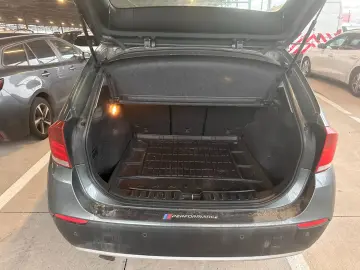 BMW X1 18 - Diesel - Automatic - 136 hp - 182.299 km