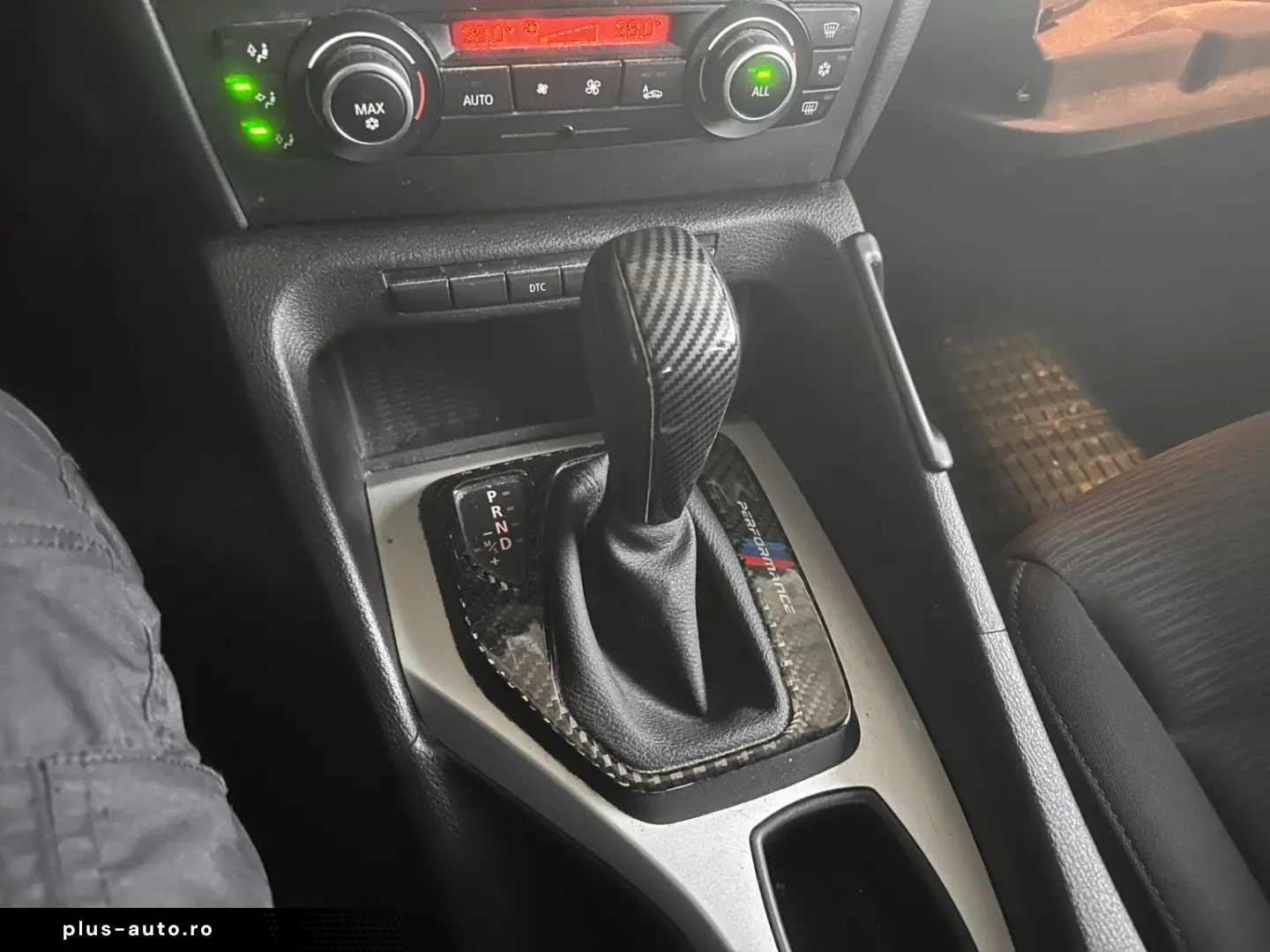 BMW X1 18 - Diesel - Automatic - 136 hp - 182.299 km