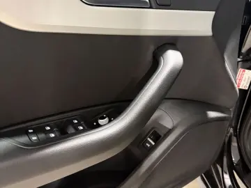 AUDI A4 Lim. 40 TDI quattro S line LED NAVI Rfk PDC