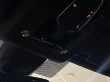 AUDI A4 Lim. 40 TDI quattro S line LED NAVI Rfk PDC