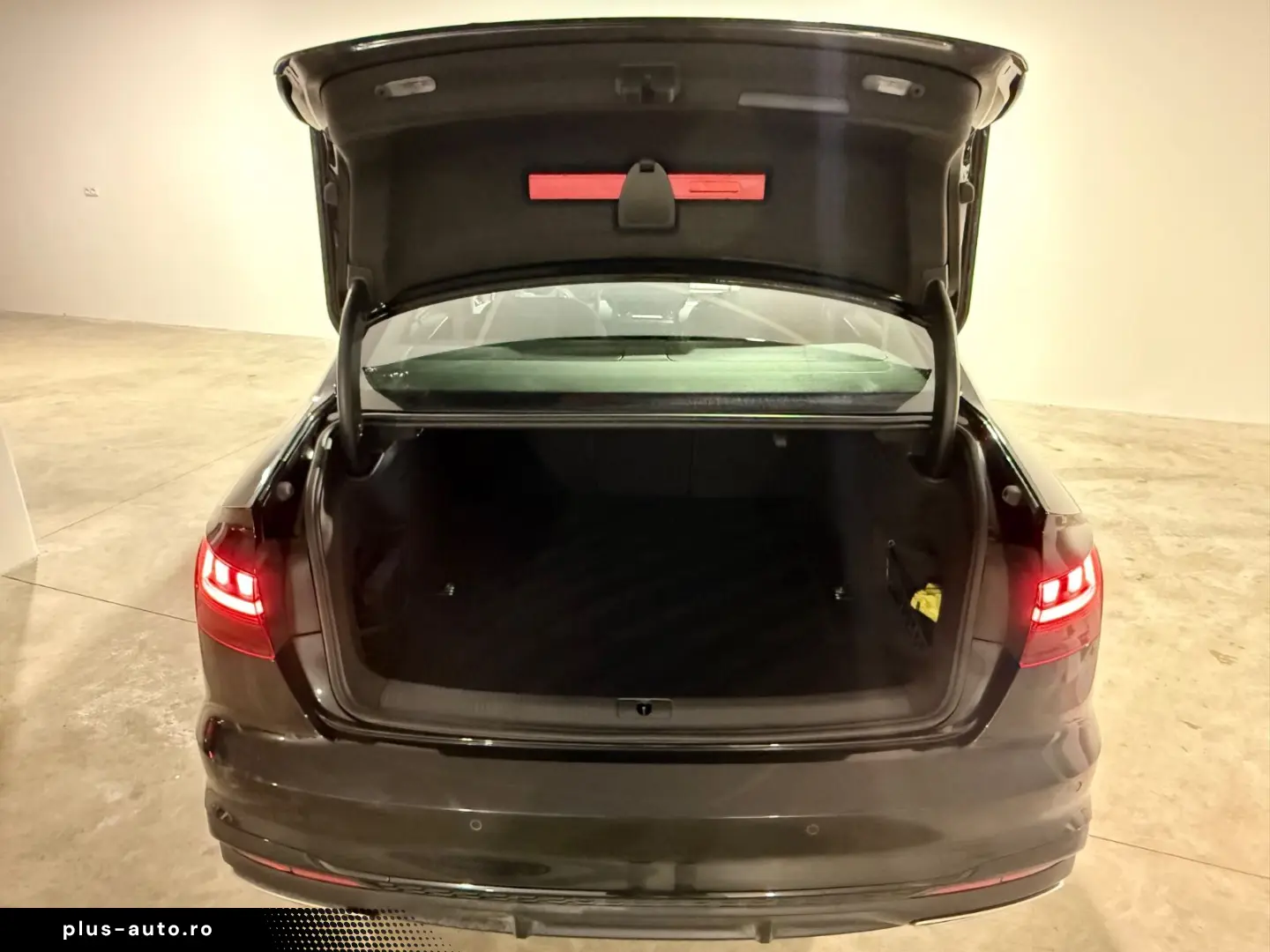 AUDI A4 Lim. 40 TDI quattro S line LED NAVI Rfk PDC