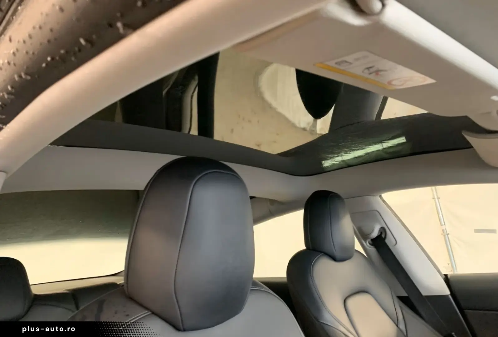 TESLA Model 3 Dual AWD Wärmepumpe Autopilot 3 Kam Pano