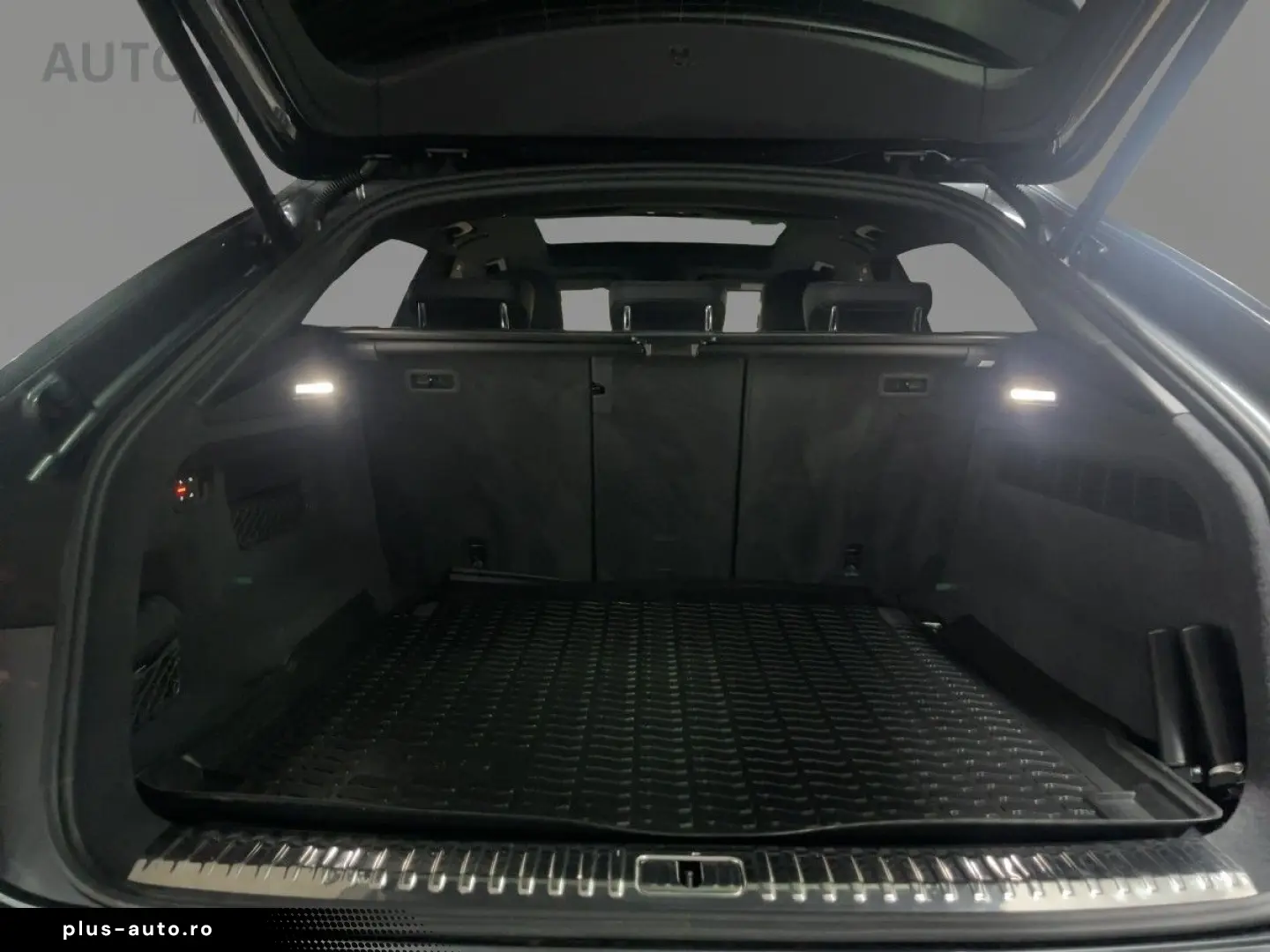 AUDI SQ8 4.0V8 competition plus quattro AHK LUFT PANO