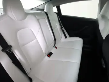 TESLA Tesla Model 3 Long Range AWD